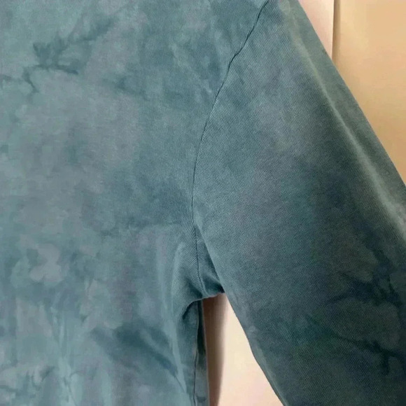 GLIMA 3/4 sleeve tie dye shirt. 100% pre shrunk. Size Small. - Picture 10 of 13